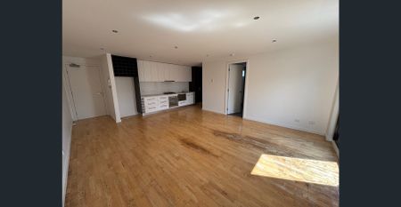 Stylish 1-Bedroom Apartment in Prime Fitzroy Location - Photo 3