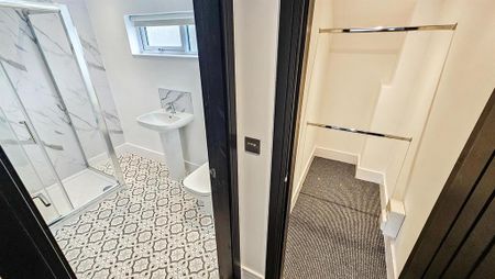 1 bedroom in a house share to rent - Photo 5