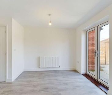 Cornfield Lane, Kingsnorth, TN25 - Photo 2