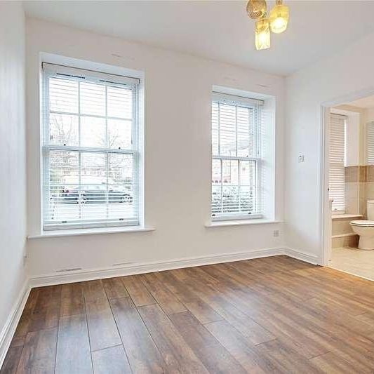 James Lee Square, Enfield, Middlesex, EN3 - Photo 1