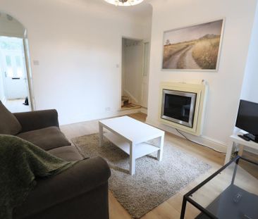 3 bedroom terraced house to rent - Photo 4