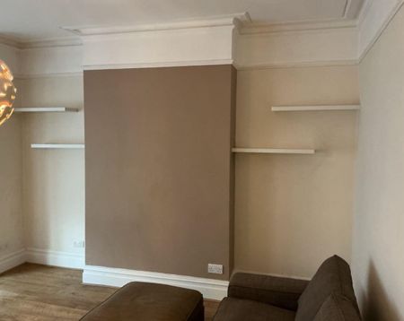 1 Bed Flat, Windsor Road, N13 - Photo 2