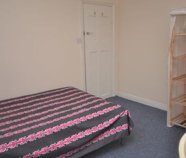 8 Danes Road, EX4 4LS (x5) - Photo 2
