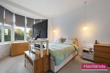 Station Road, Winchmore Hill, N21 - Photo 3