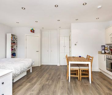 Holden Road, Whetstone, London - Photo 3