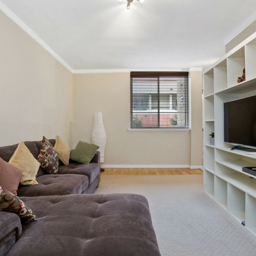 117/112 Goderich Street, PERTH - Photo 1