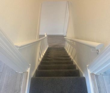 2 bedroom terraced house to rent - Photo 2