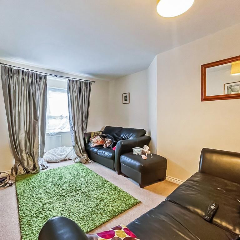 3 bedroom terraced house to rent - Photo 1