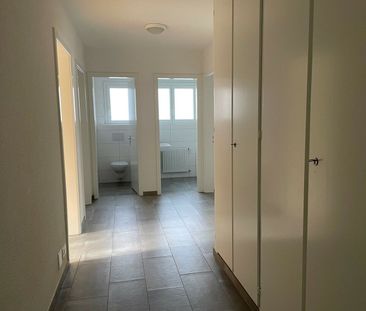 Très beau logement de 3 ½ pièces, entièrement rénové - Photo 4