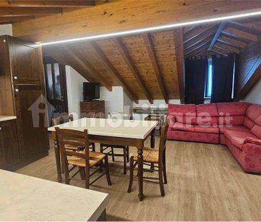 Mansarda ottimo stato, 80 m², Centro, Gavirate - Photo 1