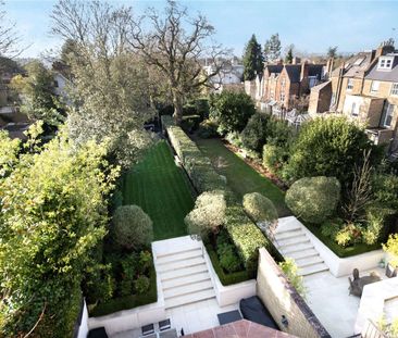 A 6 bedroom townhouse on the most sought-after street in Highgate V... - Photo 6