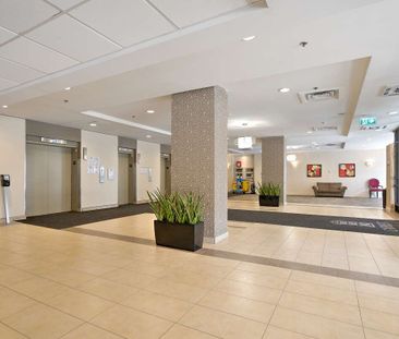 5740 Cavendish Boulevard, Côte Saint-Luc, QC - Photo 5