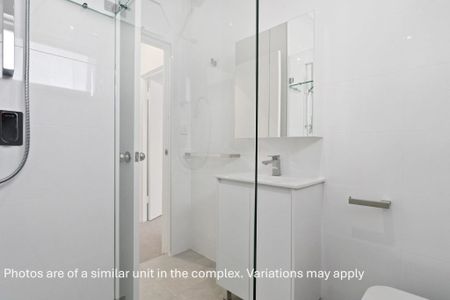 Stylish Ground Floor Apartment Moments from Elouera Beach - Photo 2