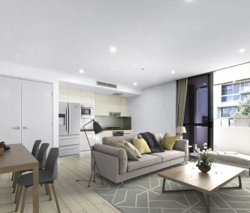 Spacious and Homey One Bedroom with Courtyard - Photo 3