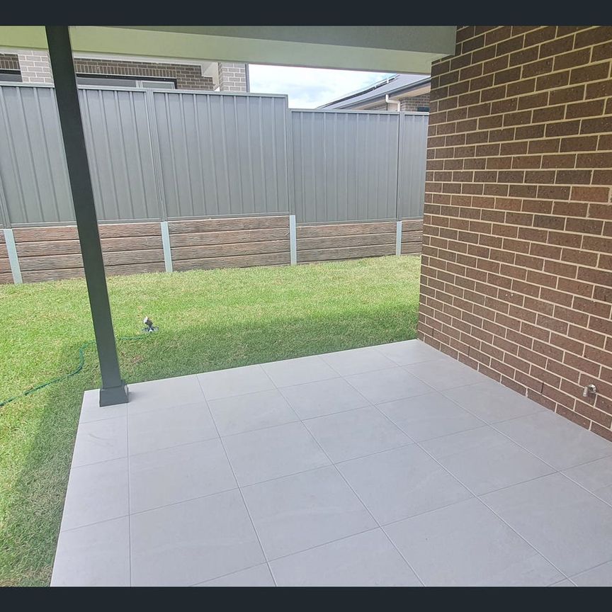 4 Bedroom Home - Photo 1