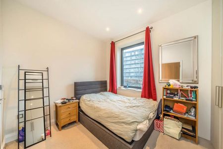 3 bedroom flat to rent - Photo 3