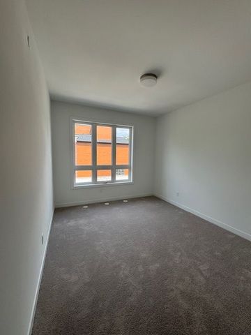 For Lease - 4035 Hickory Drive Unit# 4, Mississauga, Ontario - Photo 2