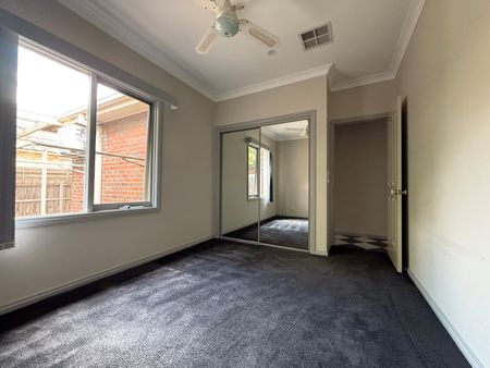 87 Cornwall Road, Pascoe Vale VIC 3044 - Photo 2