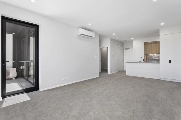 Top-Floor Apartment with Study & Sweeping Googong Views - Photo 1