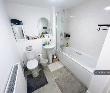 2 bedroom semi-detached house to rent - Photo 6