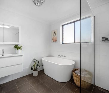 Private and Peaceful Three Bedroom Townhouse - Photo 1