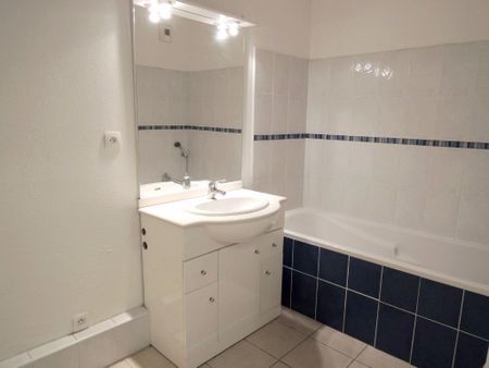 Location Appartement 2 pièces 42m² - Photo 4