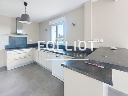 A LOUER Maison Agon Coutainville 5 pièce(s) 99.5 m2 - Photo 2