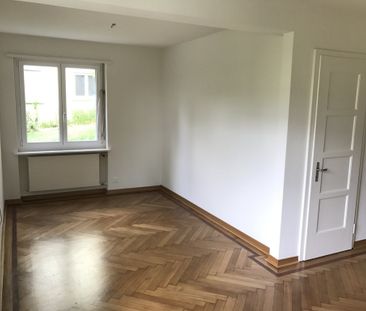 Wohnen mit Panorama - Blick über die Stadt und die Bergen - Photo 5