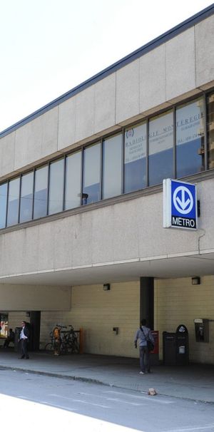 Métro Longueuil Université Sherbrooke - Photo 1