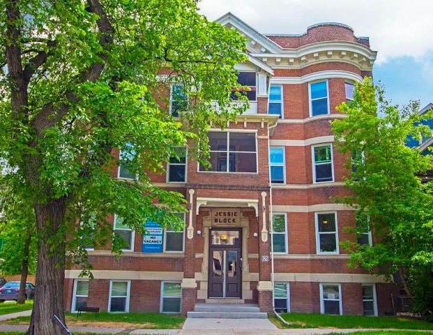 626 Jessie Avenue — Two-Bedroom Suite (Type B) - Photo 1