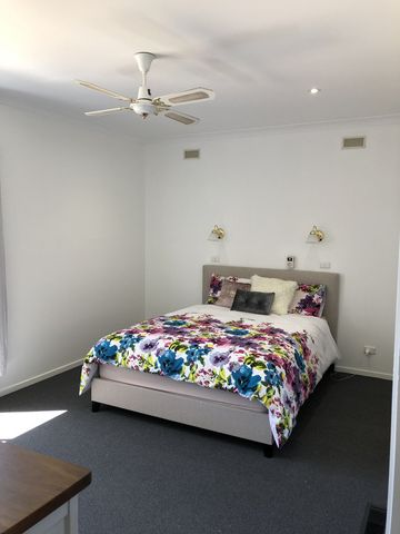 60 Grutzner Avenue, SHEPPARTON VIC 3630 - Photo 4