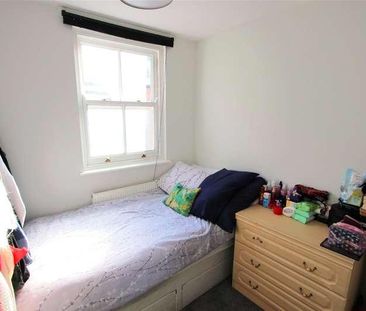 Winterbon Mews, Rochford, Essex, SS4 - Photo 3