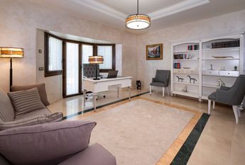 Luxury Villa for rent in Marbella Del Este, Andalusia