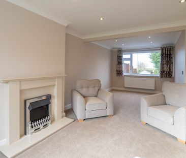 3 bedroom semi-detached to let - Photo 1