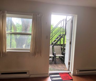 For Lease - 160 Davenport Road Unit# 2nd Floor, Apt 2, Toronto, Ont... - Photo 5