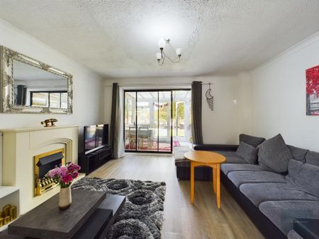 2 bedroom terraced house to rent - Photo 3