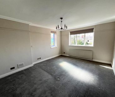 4 bedroom detached house to rent - Photo 5