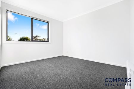 48 Cinnamon Drive, Cranbourne East VIC 3977 - Townhouse For Rent | Domain - Photo 4