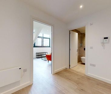 1 bedroom flat to rent - Photo 2