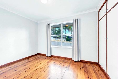 Spacious 3-Bedroom Home in Prime Location - Photo 5