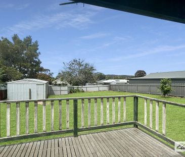 THREE BEDROOM CLOSE TO SCHOOLS AND DAYCARE - Photo 4