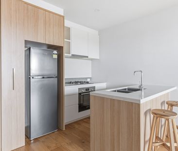 Apartment Perfection In Brilliant Position - Photo 4