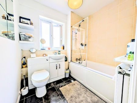 1 bedroom flat to rent - Photo 5