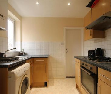3 bedroom maisonette to rent - Photo 3