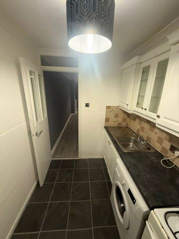 1 Bed Flat, Copwood Close, N12 - Photo 5