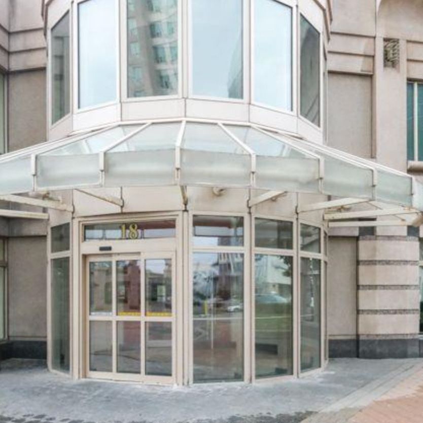 For Lease - 18 Lee Centre Drive Unit# PH305- RoomB, Toronto, Ontario - Photo 1