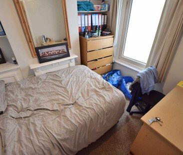 3 bedroom terraced house to rent - Photo 6