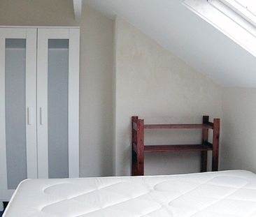 Stunning house in the heart of Hyde Park - Photo 4