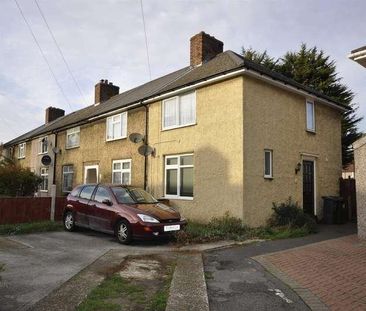 Dorothy Gardens, Dagenham, RM8 - Photo 5