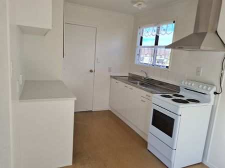 2/321 Weymouth Road, Weymouth - Photo 4
